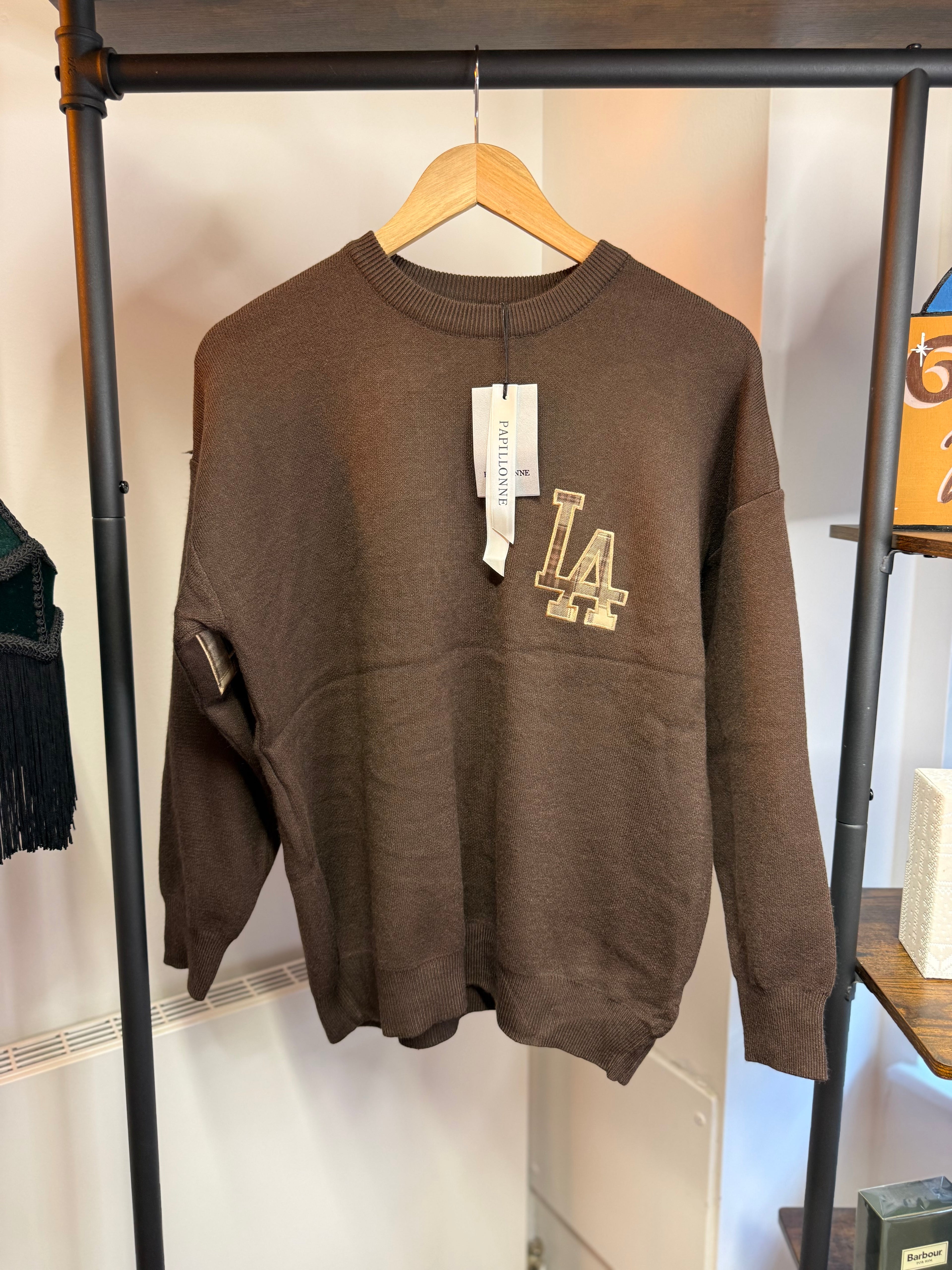 Los Angeles Slogan Knit Jumper – Chocolate Brown (One Size)